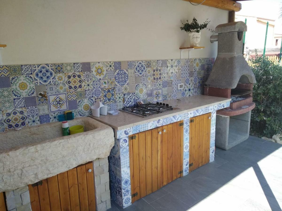 카스텔루치오 L'Isola Del Sole B&B 외부 사진