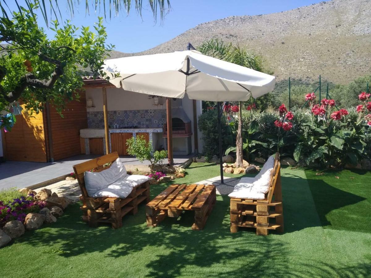 카스텔루치오 L'Isola Del Sole B&B 외부 사진